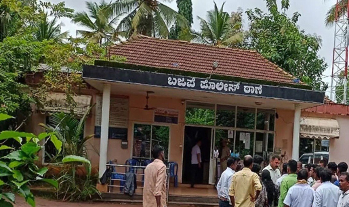 പോലീസ് സ്റ്റേഷൻ കേന്ദ്രീകരിച്ച് വ്യാജ പോലീസ് ക്ലിയറൻസ് സർട്ടിഫിക്കറ്റ് റാക്കറ്റ്